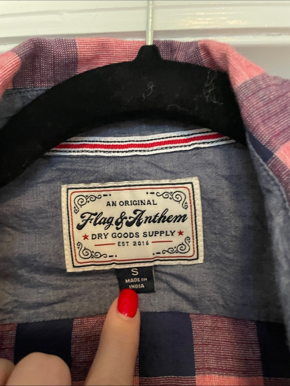 NWOT! Flag & anthem Men's Short-Sleeve Pink and Navy Plaid Shirt Size Small - Picture 2 of 5